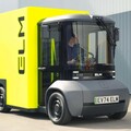 三輪貨車很便利、迷你電動四輪更速洗！ELM Evolv絕對是黑貓等配送物流士的最愛