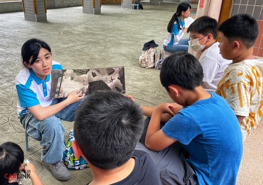 響應423世界閱讀日，推動偏鄉閱讀。從北海岸啟航，中華汽車J SPACE行動書車加入巡迴服務！