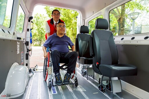 全台唯一五座輪椅位無障礙旗艦車款:福斯商旅Crafter福祉計程車正式啟航!