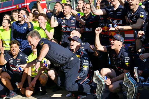 別具意義的第400場F1大獎賽勝利。車隊四屆冠軍Red Bull Max Verstappen Imola開局奪冠 !