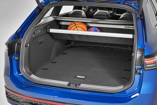 Volkswagen豪華旗艦The all-new Passat僅有旅行車一款、共3個車型,售價157.8/182.8/197.8萬!