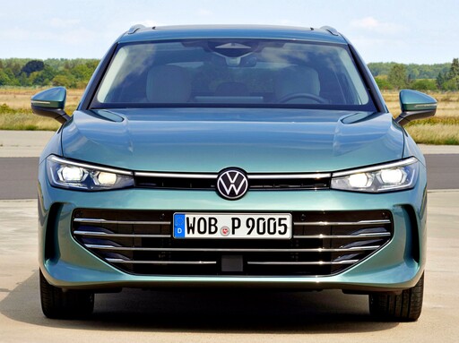 Volkswagen豪華旗艦The all-new Passat僅有旅行車一款、共3個車型,售價157.8/182.8/197.8萬!
