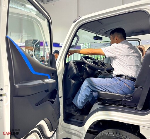 中華汽車自主研發電動商用車ET35與E300,展現綠色物流新實力。打造低碳智慧運輸新解!