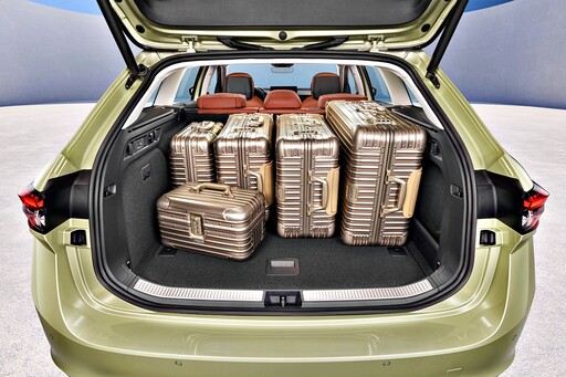 同級最全面產品陣容,全新Škoda Superb提供2車型、3動力及2傳動,129.8萬元起在台上市!