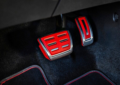 這就是有史以來最強大的量產GTI:Volkswagen Golf GTI Edition 50綠色地獄的勝利!