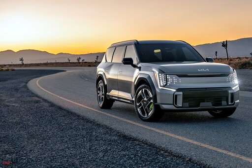 501匹、0~100km/h加速4.3秒,Kia高性能電動SUV EV9 GT,2025年下半年上市!