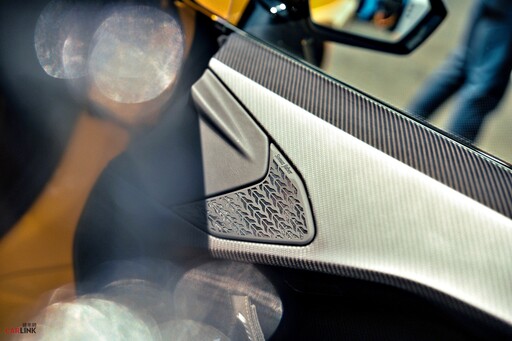 Lamborghini Temerario在Estoril賽道亮相,展現新世代V8雙渦輪增壓混動超跑性能!