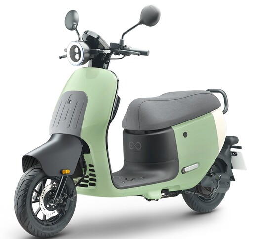 Gogoro EZZY站穩電動機車銷量冠軍，加碼淺棕與淡綠莫蘭迪新色，夏日限定購車優惠開跑！