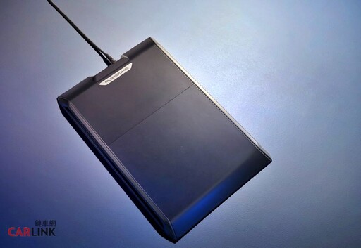 全球首家11 kW單一基座感應充電系統,全新純電世代Cayenne將成為首款可選配保時捷車系!