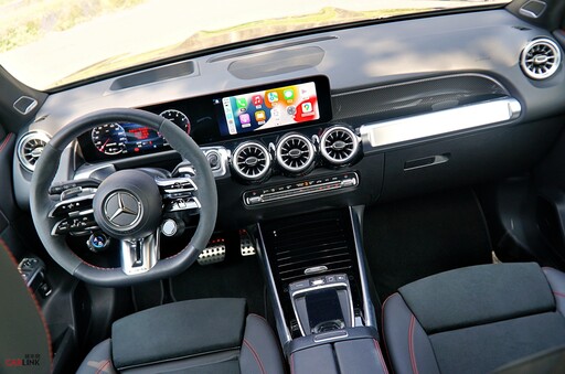 七人座性能SUV的平衡之道!乘風破浪的全能型七座家庭車Mercedes-AMG GLB 35 4MATIC。