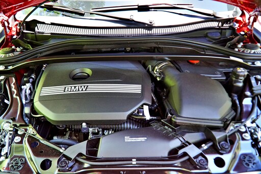 集酷、實用與駕馭樂趣於一身的精緻跑房車。BMW 220 Gran Coupe M Racing Edition