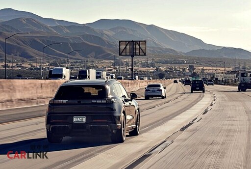 純電Cayenne創新的高壓系統:最高400 kW DC直流快充、電量10%至80% 16分鐘內完成!