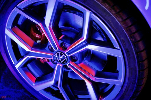 就是帶勁！純正熱血小鋼砲The new Polo GTI限時114.8萬元起嶄新登場。