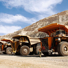 礦業也瘋狂！串聯式柴油Hybrid+植物性生質燃料「減碳90％」朝永續邁進、源自HITACHI日立！