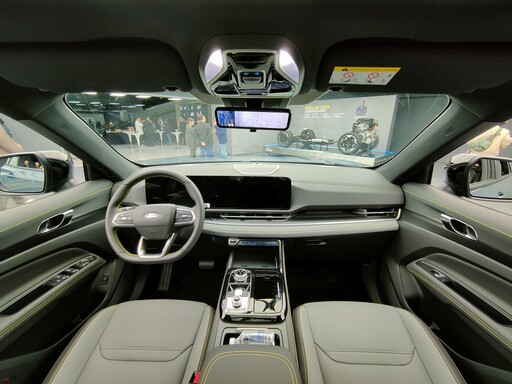 101.9萬、客車認證、全景天窗、雙前座通風椅等大全配！Ford Territory 1.5T Hybrid啟動預售