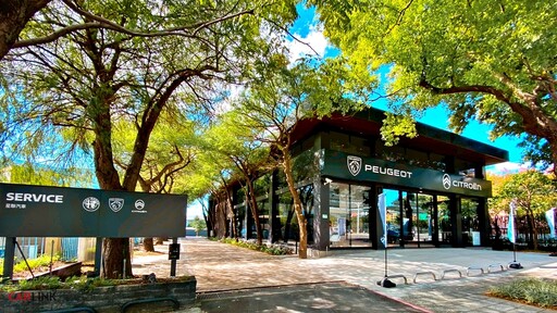 以法式優雅結合自然元素打造空間風格，營造PEUGEOT與CITROËN品牌的沉浸式賞車體驗！