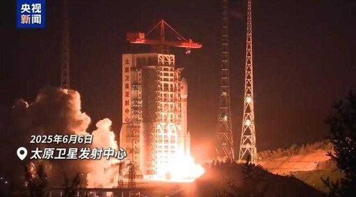 西安現「蝌蚪狀」不明飛行物! 專家揭真相:火箭暮光效應