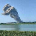 湖南花炮工廠大爆炸！現場升起「蘑菇雲」驚悚畫面曝 9傷2失聯