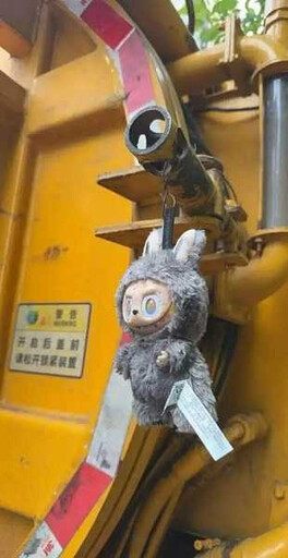 隱藏版LABUBU掛水肥車!湖南妹想買被搶先 99元賣掉竟是正品