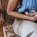 28歲女口臭多年健檢發現「胃癌前病變」 她崩潰吐：父親也這樣查出胃癌