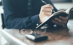 霸氣女老闆看上鮮肉男下屬！給1200萬逼他離婚 結局大逆轉