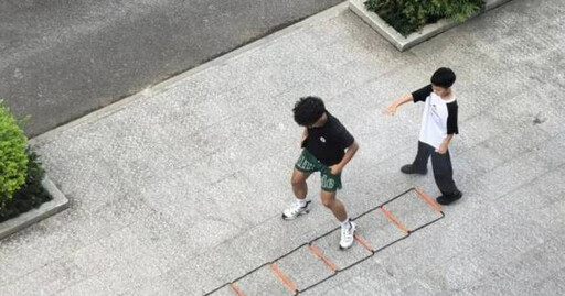 大陸21歲社會新鮮人「月入8.5萬」 這種新型「外賣」超夯！