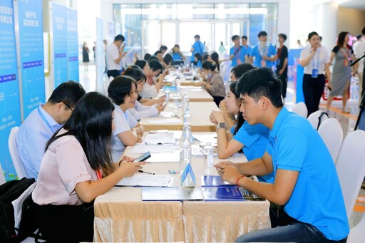 「好年華·聚福州」閩臺青年人才研學營|線上線下與企業雙向精準對接