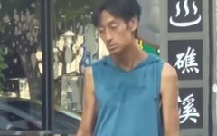 唐治平現身台北市街頭…遭直擊「摀臉哭泣」 經紀人發聲：他2天沒接電話