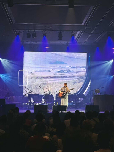 吳蓓雅赴日本演唱台語歌 台灣觀眾一聽哭奔向舞台
