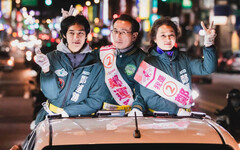 德德18歲生日！鄭運鵬憶結婚當年流言蜚語：我不是先上車後補票