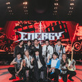 五月天與Energy嗨跳〈星期五晚上〉 阿信曝「被牛奶關三天三夜」