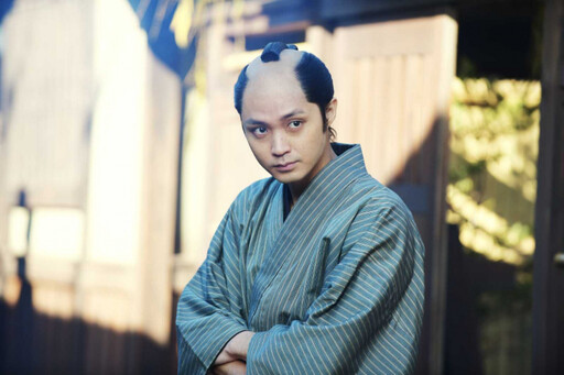 磯村勇斗2週減10公斤瘦出病態感 《八犬傳》導演沒發現「以為化妝師很厲害」