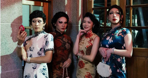 吳卓源喬裝「酒家女」披緊身旗袍 眼肉芽拼美搶紅牌