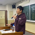 《下面一位》胡瓜到大學擔任教授 和學生即興演出合跳舞蹈