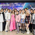 告五人哽咽告白粉絲 集齊老友獻唱百億神曲