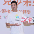 阮經天隔8個月現身走出喪母痛 被問新戀情吐心聲「關係比較近的朋友」