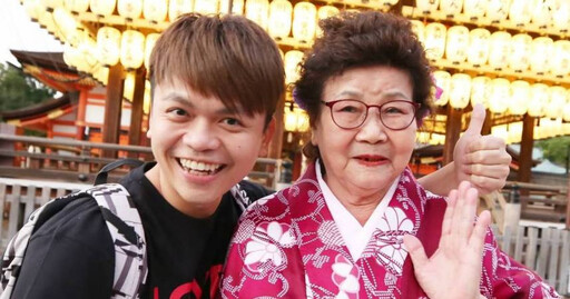 嘎嬤告別式畫面曝!蔡阿嘎不捨也沒掉淚「不是故作堅強」 親吐真正原因