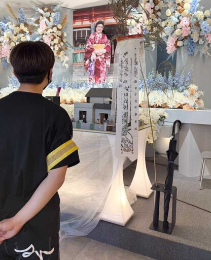 嘎嬤告別式畫面曝!蔡阿嘎不捨也沒掉淚「不是故作堅強」 親吐真正原因