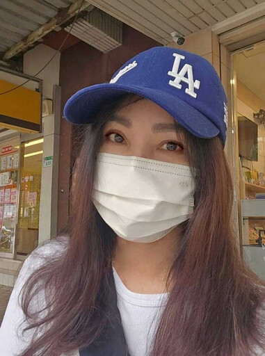 「最美麗歐巴桑」陳美鳳戴口罩低調掛看病 曬照報平安網一看:不科學