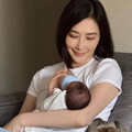 錢德月當外婆了…升格「最美阿嬤」 三代同堂合照曝光