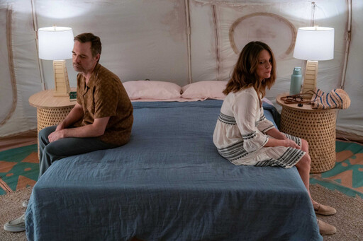 笑著笑著就哭了,Netflix《他們的春夏秋冬》人生四季的中年危機恐怖故事
