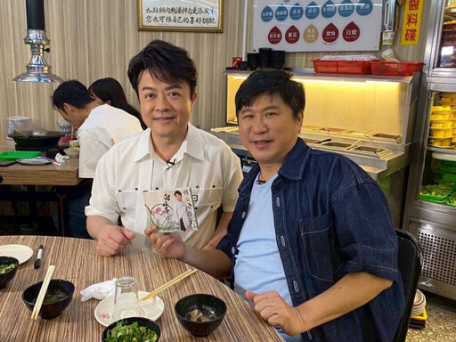 胡瓜邀翁立友逛西門町 遇國外留學生互換訂閱