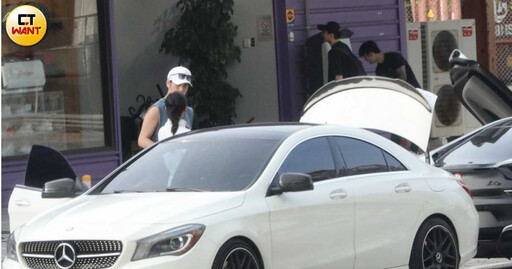 舊情綿綿1/才否認復合⋯GINO貼心幫忙夏宇禾 開車進入女方住處