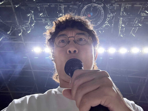 陳奕迅染新冠傳「烏龍死訊」!現身高雄巨蛋彩排 曬自拍照闢謠