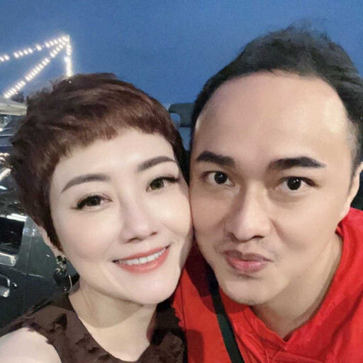 娛樂報報/劉曉憶認愛圈外男友 穿梭餐廳幫忙見習當闆娘