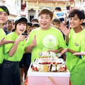 胡瓜生日喜獲「最受信賴娛樂主持人」獎 阿嬤認證：我很相信你