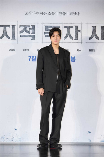 安孝燮《全知讀者視角》扛男主壓力爆表 JISOO魅力獲導演激讚