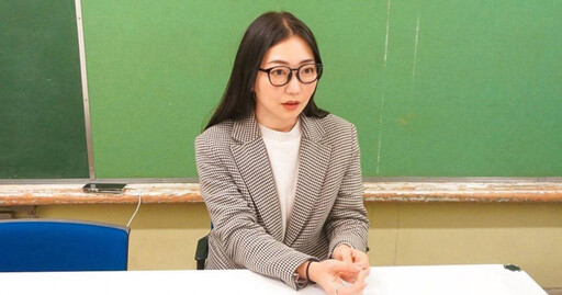 沒有2000萬別來搭訕空姐變藝人曝飛行內幕 她直言機上名片沒誠意：經濟艙的只想丟掉