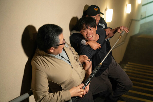 黃鐙輝《與惡2》演技逼哭觀眾 曝謝欣穎「伸手接住他口水」:被感動了