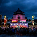 中正紀念堂變身《魷魚遊戲》會場 巨大英熙哲秀吸數萬粉絲朝聖
